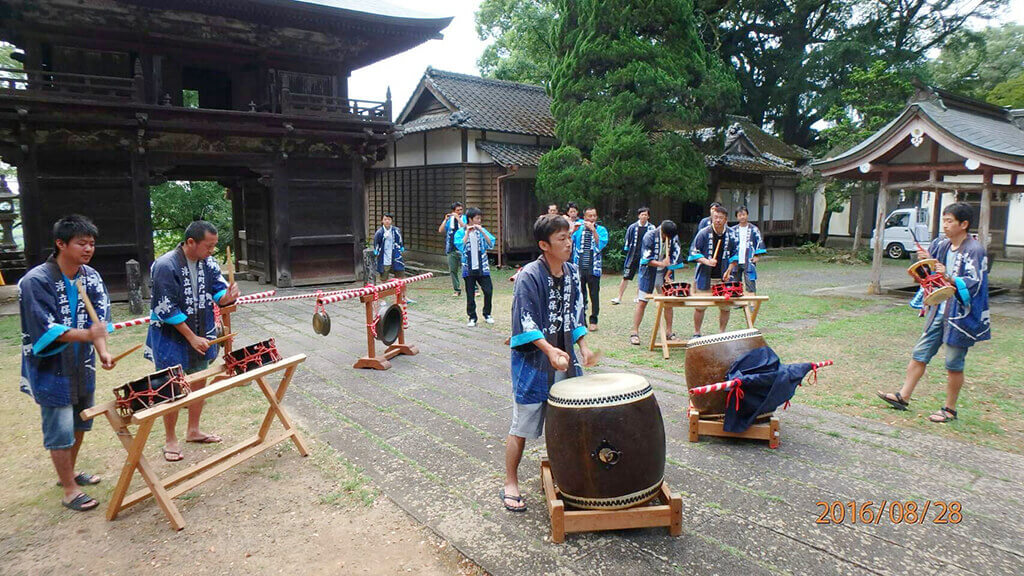 戸ヶ里浮立